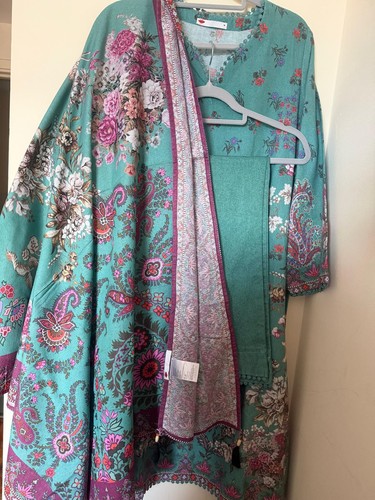 Wunderschönes khaadi stück - wunderschönes,